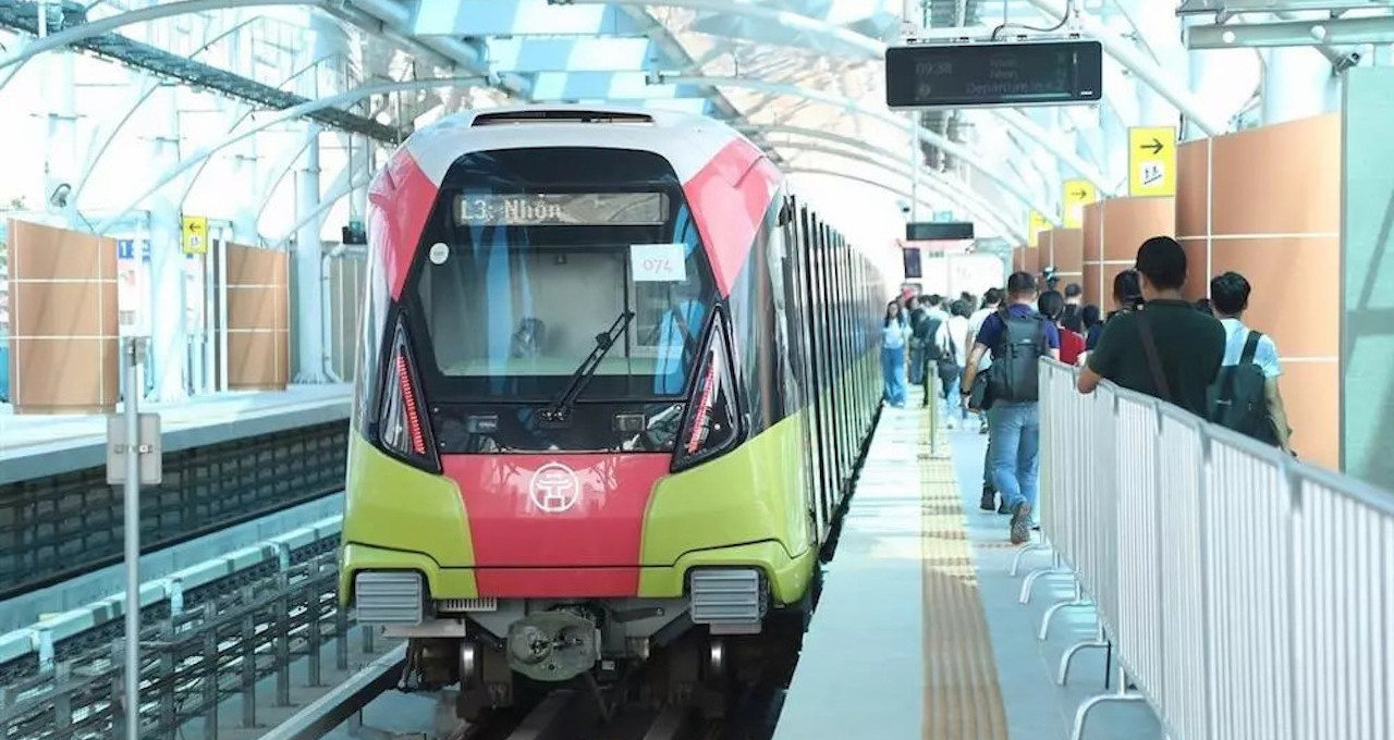 Từ ngày 2/9, hành khách chỉ cần sử dụng 1 thẻ đi tất cả các tuyến metro
