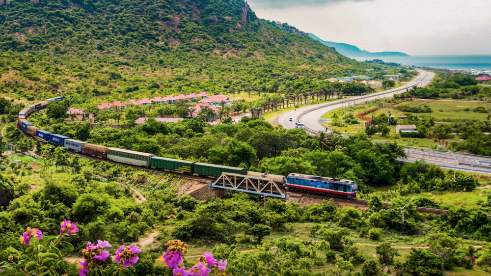 Công trình huyết mạch 1.730km của Việt Nam từng được Liên Xô và Trung Quốc giúp đỡ xây dựng: Huy động hơn 10 vạn nhân công, gần 50 năm vẫn không thể thay thế - ảnh 6