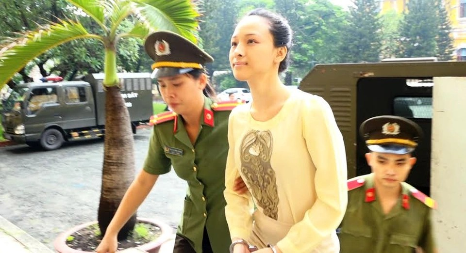 Trước Thùy Tiên, đây là những hoa hậu Việt từng vướng lao lý: Người bị cáo buộc lừa đảo hàng chục tỷ, người cầm đầu đường dây bán dâm - ảnh 2