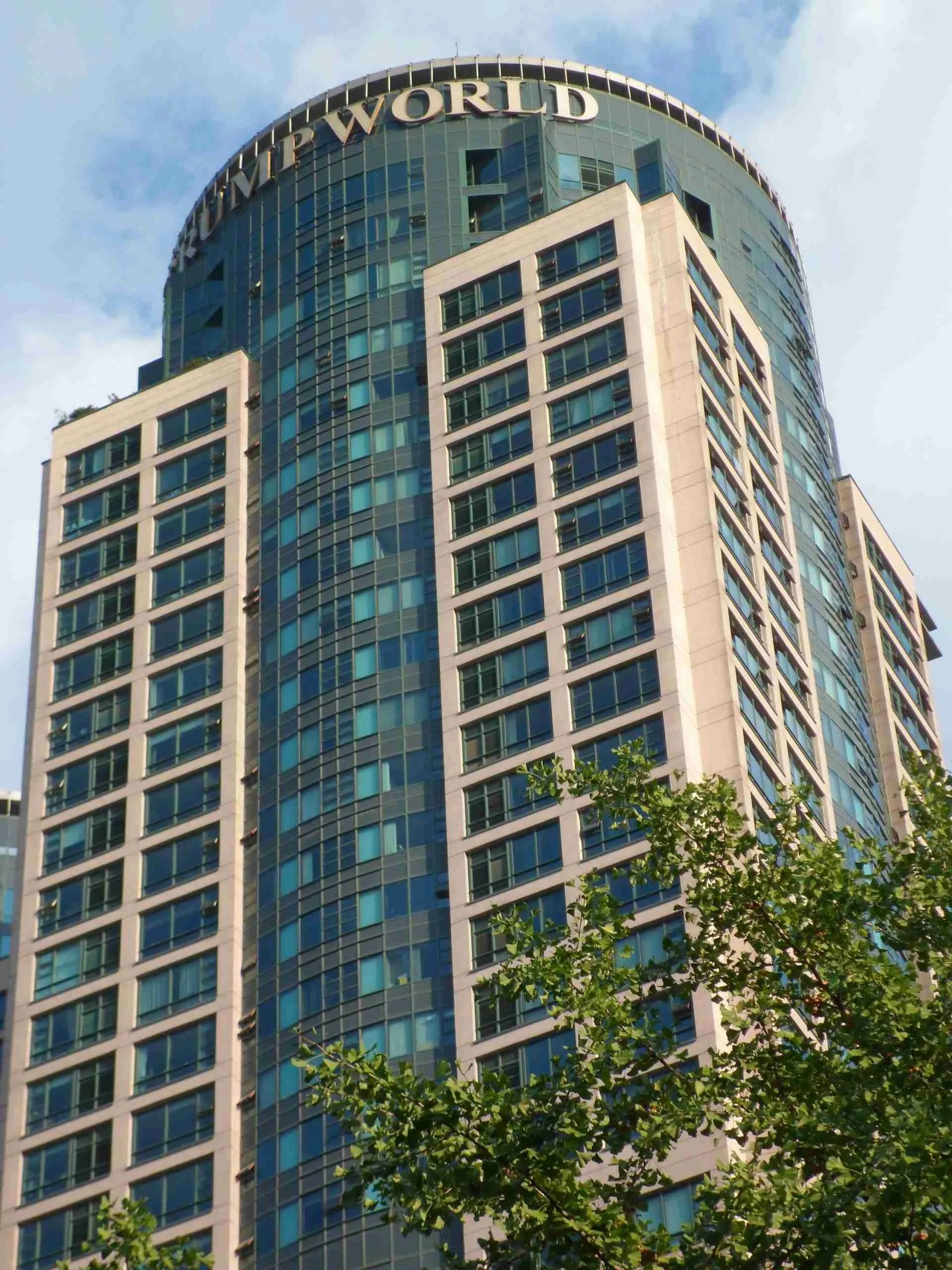 Trump Tower lưu dấu ấn tại Hàn Quốc với 6 tòa nhà: Công trình quy mô nhất cao 40 tầng, là biểu tượng của lối sống xa hoa tại Seoul- Ảnh 2. Trump Tower lưu dấu ấn tại Hàn Quốc với 6 tòa nhà: Công trình quy mô nhất cao 40 tầng, là biểu tượng của lối sống xa hoa tại Seoul- Ảnh 2.