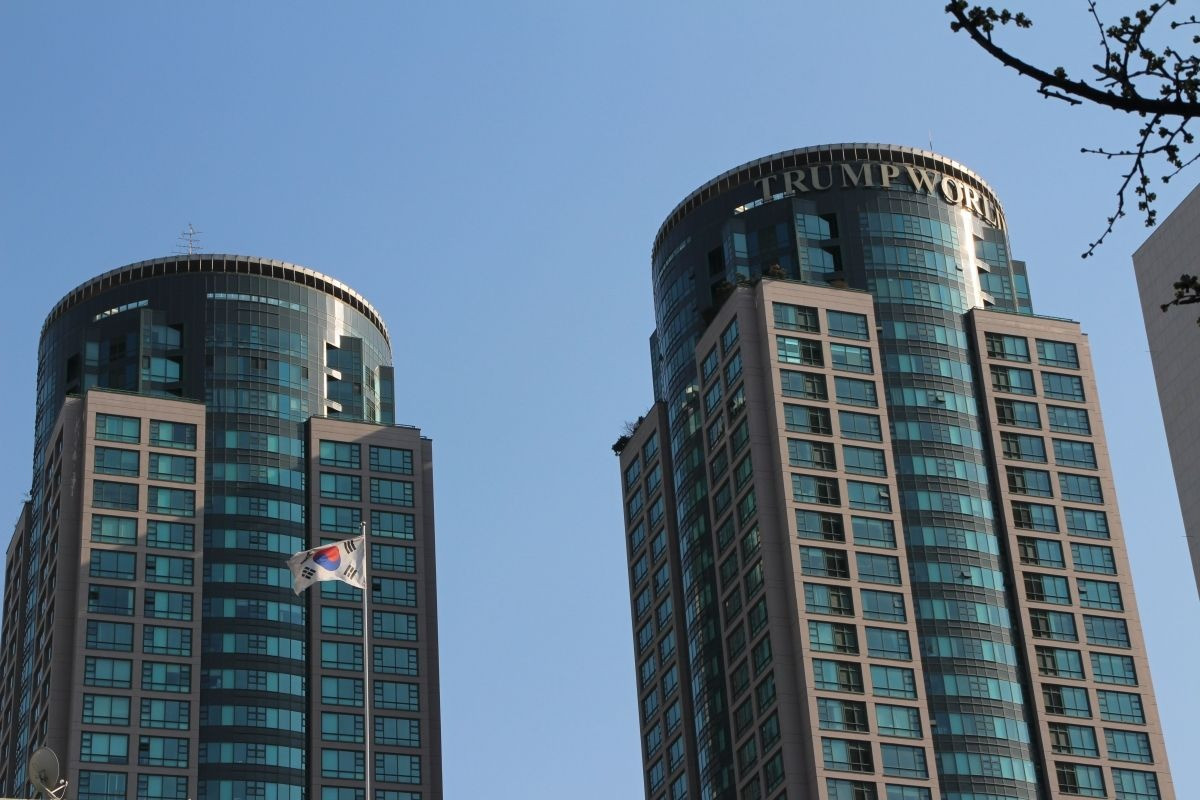 Trump Tower lưu dấu ấn tại Hàn Quốc với 6 tòa nhà: Công trình quy mô nhất cao 40 tầng, là biểu tượng của lối sống xa hoa tại Seoul- Ảnh 1. Trump Tower lưu dấu ấn tại Hàn Quốc với 6 tòa nhà: Công trình quy mô nhất cao 40 tầng, là biểu tượng của lối sống xa hoa tại Seoul- Ảnh 1.