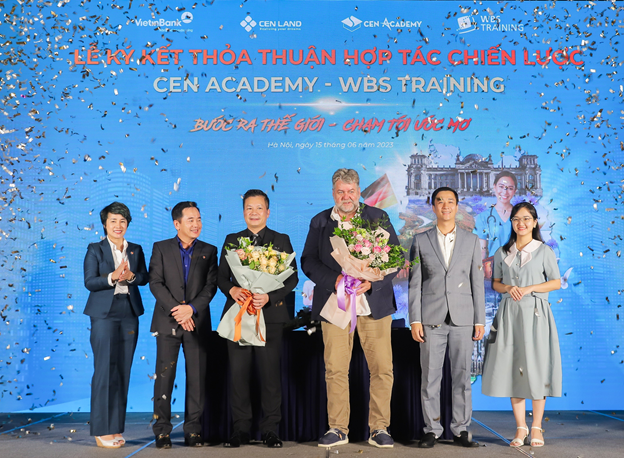 Cen Land (CRE) thu gần 200 tỷ nhờ 'xuất khẩu chất xám': Một quốc gia đang cần 260.000 lao động