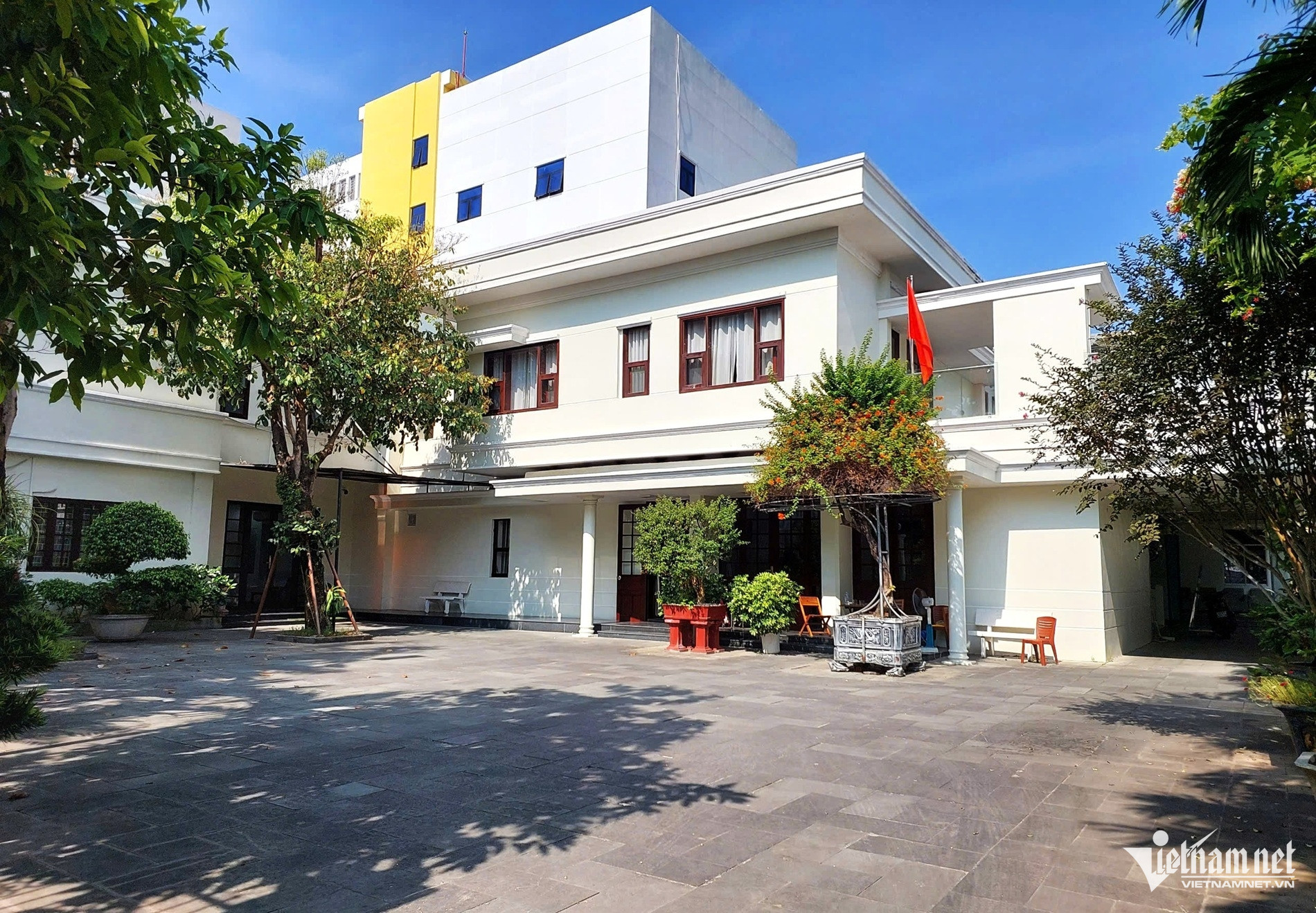 W-hợp nhất.jpg