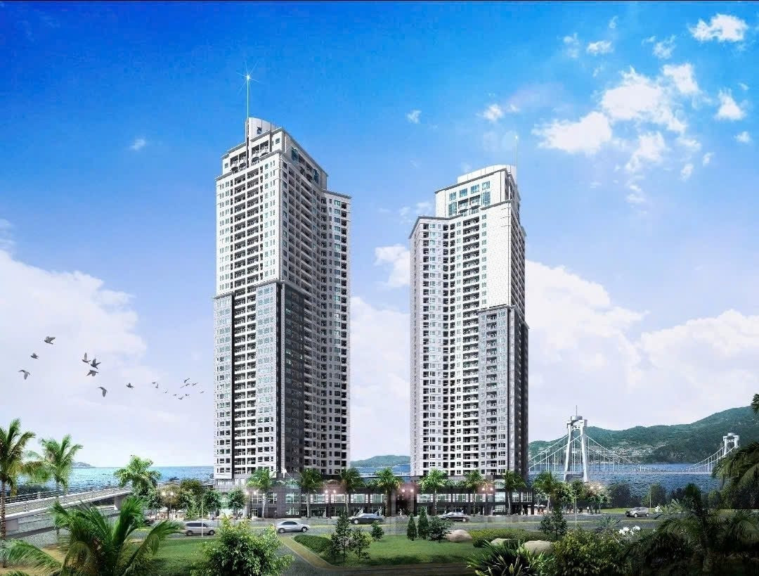 Công an ban lệnh tạm đóng cửa tòa tháp đôi 37 tầng giữa lòng thành phố đáng sống nhất Việt Nam- Ảnh 1. Công an ban lệnh tạm đóng cửa tòa tháp đôi 37 tầng giữa lòng thành phố đáng sống nhất Việt Nam- Ảnh 1.