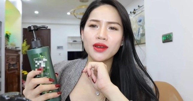 TPHCM vào cuộc xác minh vụ TikToker Võ Hà Linh bị tố bán phá giá ảnh 1