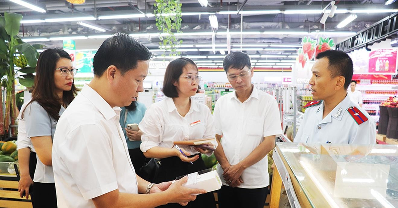 Sếp nhiều hơn - lính ít đi, thanh tra khó bắt quả tang sữa giả, hàng giả