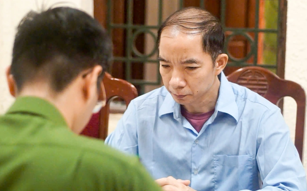 Bắt Bí thư Đảng ủy phường Nguyễn Xuân Chinh - ảnh 2