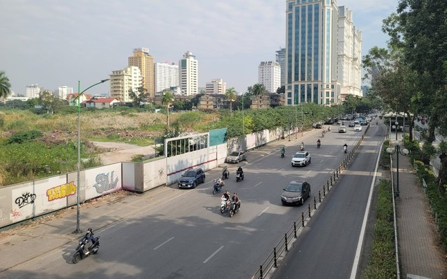 Bắt đầu xây dựng dự án tổ hợp trung tâm thương mại, dịch vụ, văn hóa trên ‘đất vàng’ Giảng Võ- Ảnh 1. Bắt đầu xây dựng dự án tổ hợp trung tâm thương mại, dịch vụ, văn hóa trên ‘đất vàng’ Giảng Võ- Ảnh 1.
