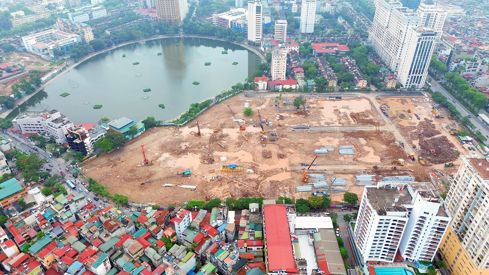 Bắt đầu xây dựng dự án tổ hợp trung tâm thương mại, dịch vụ, văn hóa trên ‘đất vàng’ Giảng Võ- Ảnh 2. Bắt đầu xây dựng dự án tổ hợp trung tâm thương mại, dịch vụ, văn hóa trên ‘đất vàng’ Giảng Võ- Ảnh 2.