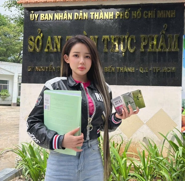 Cú trượt của người nổi tiếng ảnh 3