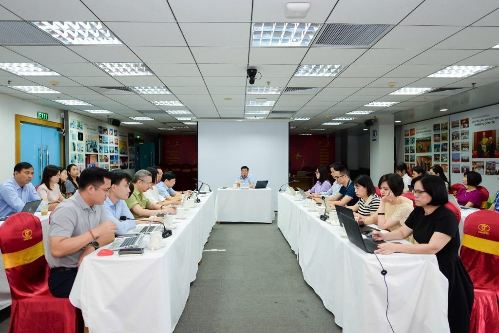 Tranh thủ 90 ngày đàm phán thuế Mỹ, dệt may Việt Nam chạy hết công suất