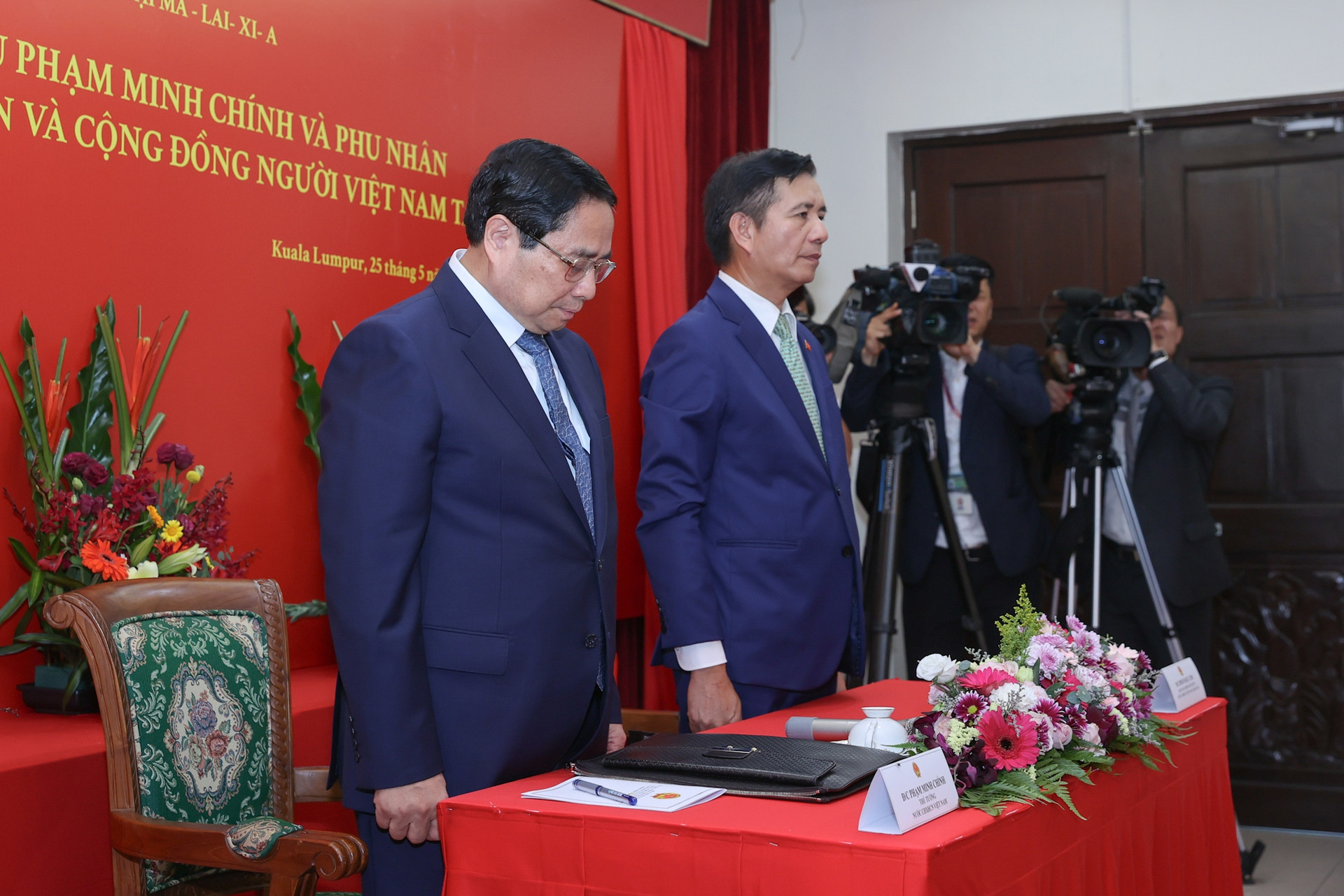 Thủ tướng: Tạo thuận lợi nhất cho tất cả người yêu nước cùng đóng góp và chia sẻ niềm tự hào về đất nước- Ảnh 3. Thủ tướng: Tạo thuận lợi nhất cho tất cả người yêu nước cùng đóng góp và chia sẻ niềm tự hào về đất nước- Ảnh 3.