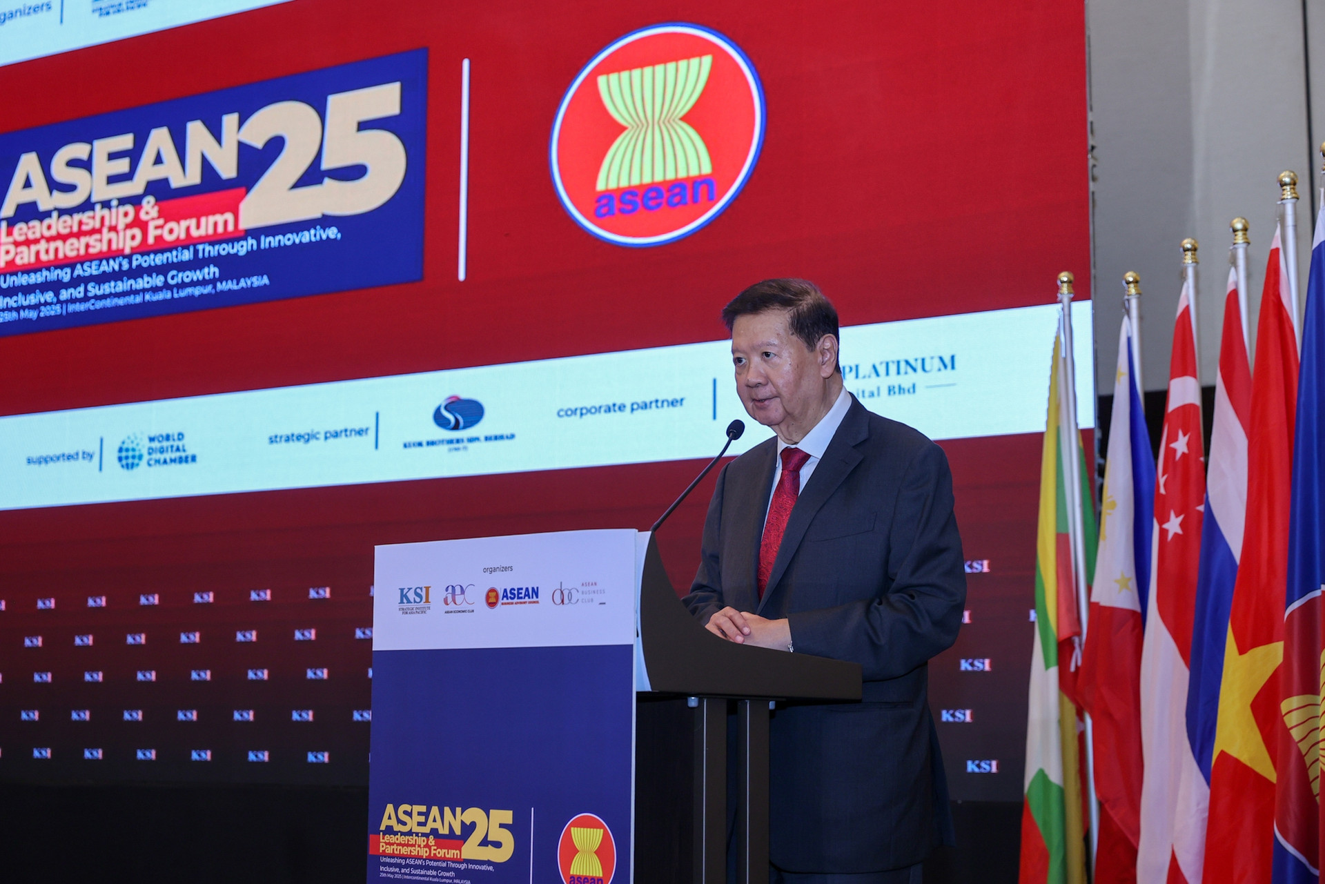 Thủ tướng Phạm Minh Chính dự Diễn đàn Lãnh đạo và Đối tác ASEAN- Ảnh 3. Thủ tướng Phạm Minh Chính dự Diễn đàn Lãnh đạo và Đối tác ASEAN- Ảnh 3.