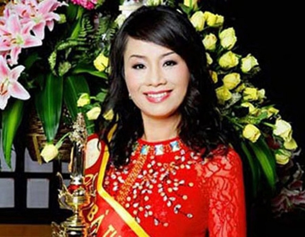 hoa hau quy ba truong thi tuyet nga.jpg