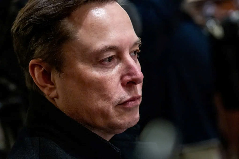 Elon Musk lại ngủ ở nhà máy: X gặp sự cố, chuyện gì đang xảy ra? - ảnh 1