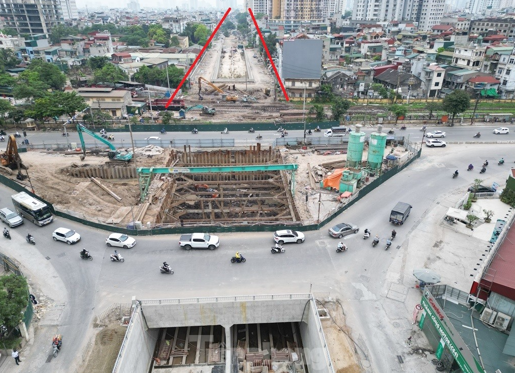 Hầm chui thứ 5 tại Hà Nội sẽ thông xe cuối năm nay- Ảnh 3. Hầm chui thứ 5 tại Hà Nội sẽ thông xe cuối năm nay- Ảnh 3.