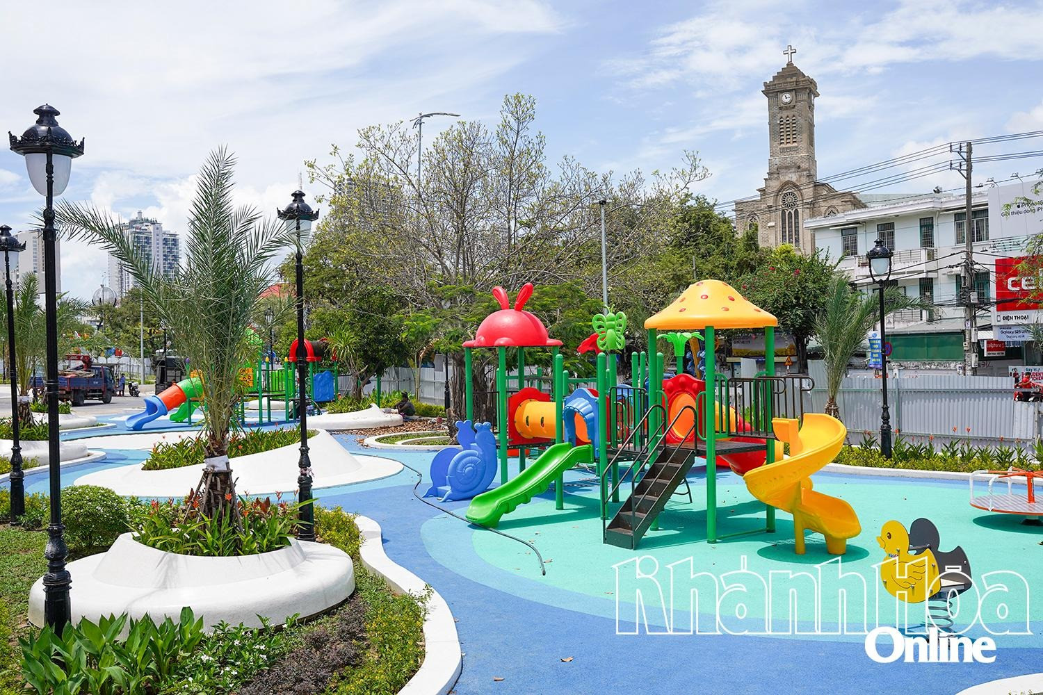 Chỉ ít ngày nữa, ‘hòn ngọc biển Đông’ của Việt Nam sẽ chính thức khánh thành Cung văn hóa Thiếu nhi trăm tỷ- Ảnh 2.