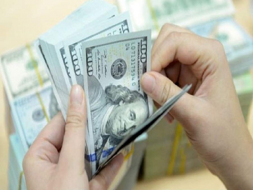 USD ‘lao dốc’, NDT tăng giá: Tỷ giá biến động mạnh sau phát ngôn của ông Trump