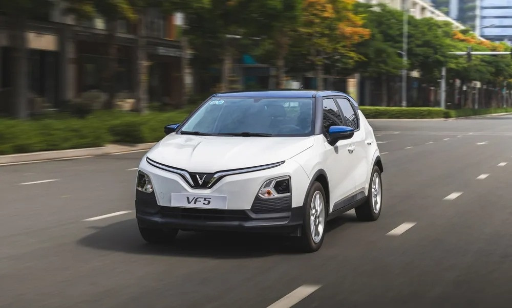 Một mẫu xe của VinFast 'nuốt chửng' đối thủ, chiếm gần 80% thị phần CUV cỡ A+