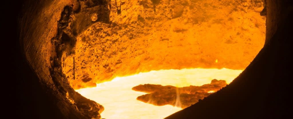 Vàng đang tự trồi lên từ nơi chứa nhiều kim loại quý nhất hành tinh