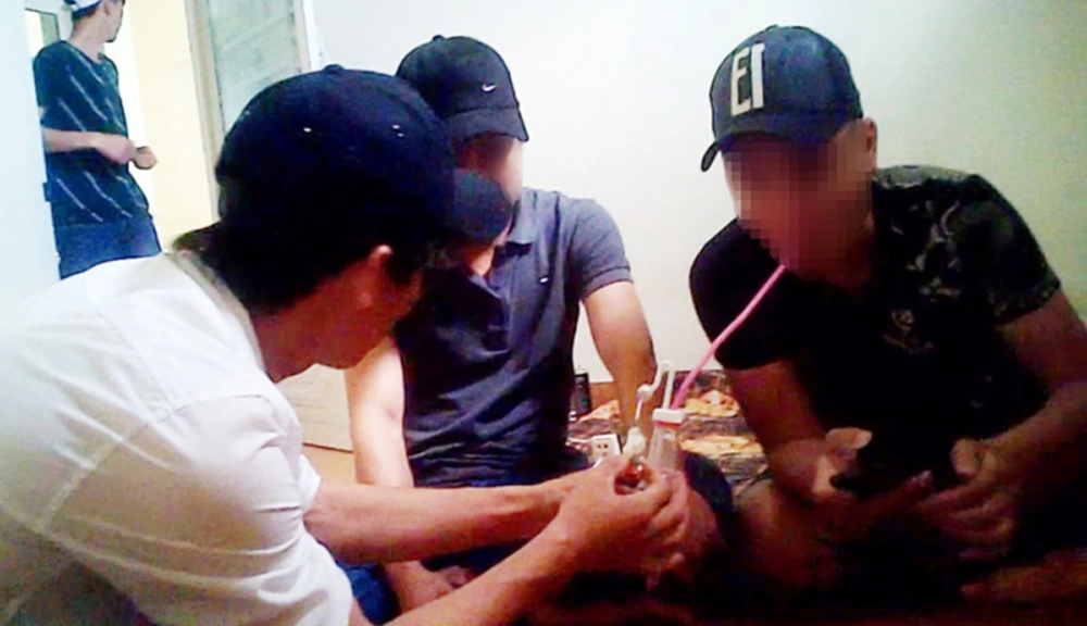 Tước danh hiệu Công an nhân dân hai công an xã - ảnh 1