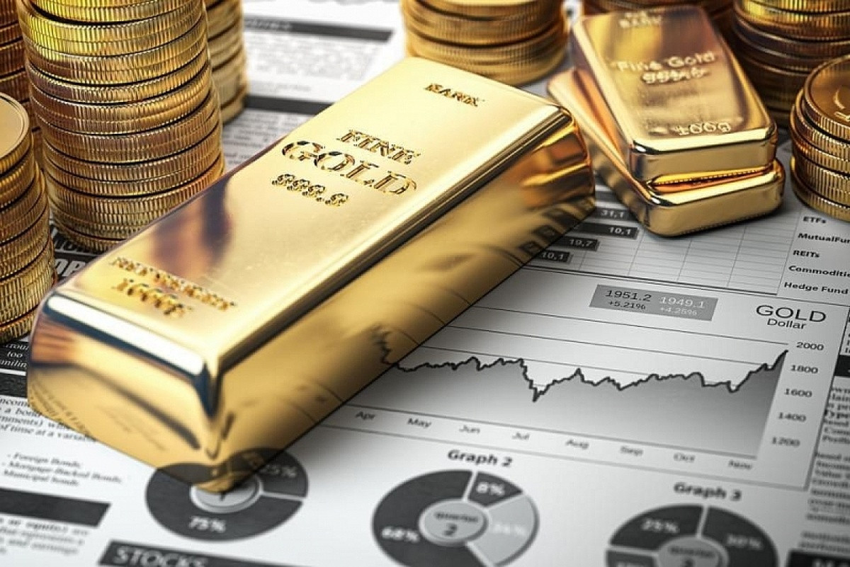 Giá vàng rơi thẳng đứng từ đỉnh 3.600 USD sau 'cú lật kèo' thuế Mỹ – EU: Nhà đầu tư có nên bắt đáy?