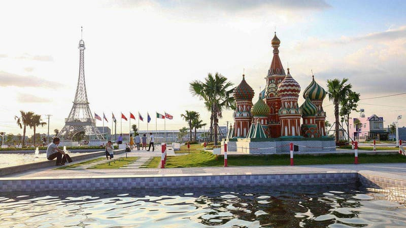 Chiêm ngưỡng 7 kỳ quan nổi tiếng thế giới tại tỉnh sắp sáp nhập với tỉnh sở hữu 'nóc nhà Nam Bộ'- Ảnh 2. Chiêm ngưỡng 7 kỳ quan nổi tiếng thế giới tại tỉnh sắp sáp nhập với tỉnh sở hữu 'nóc nhà Nam Bộ'- Ảnh 2.