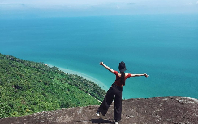 Hòn đảo anh em với 'đảo ngọc' Phú Quốc: Có tới 7 ngọn núi hùng vĩ trên đảo, là viên ngọc ẩn ít người biết tới- Ảnh 2. Hòn đảo anh em với 'đảo ngọc' Phú Quốc: Có tới 7 ngọn núi hùng vĩ trên đảo, là viên ngọc ẩn ít người biết tới- Ảnh 2.
