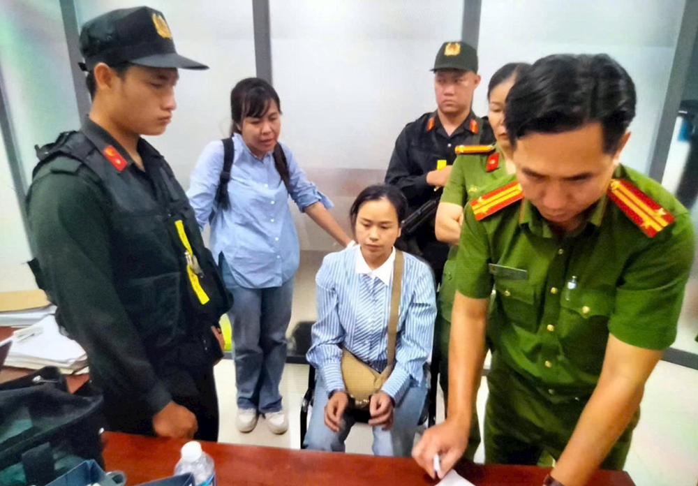 Bắt khẩn cấp Phan Thị Mai Hương và Nguyễn Thị Thu Hồng - ảnh 3