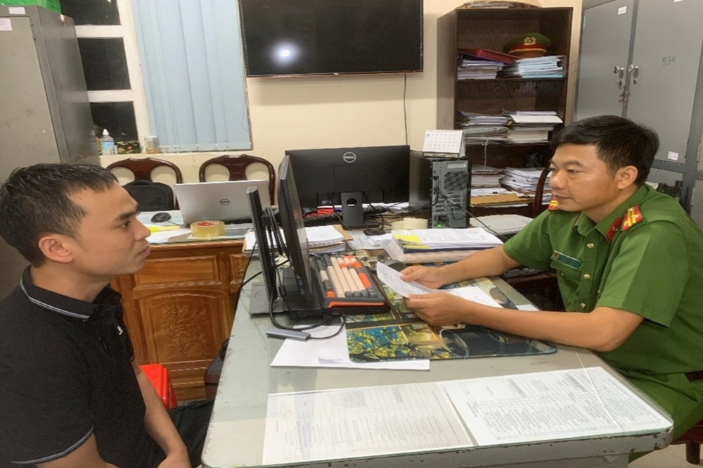Khám xét nơi ở, bắt khẩn cấp Nguyễn Quốc Hùng - ảnh 4