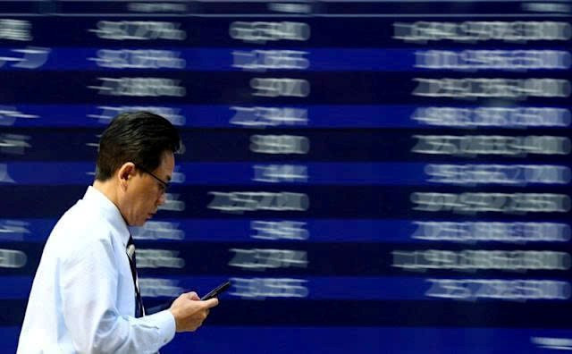 Quốc gia châu Á 'nợ ngập đầu', tung biện pháp khẩn hạ nhiệt lãi suất: Thị trường toàn cầu phản ứng ngay lập tức - ảnh 1