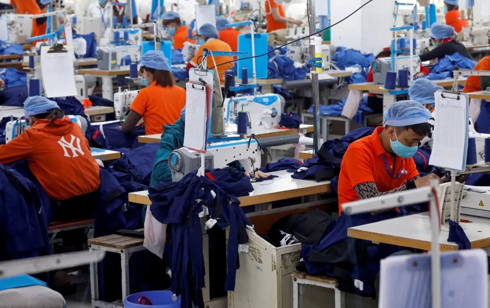 Đàm phán thuế quan chưa kết thúc, dệt may Việt vẫn 'căng như dây đàn' dù đã nhận tin vui từ ông Trump