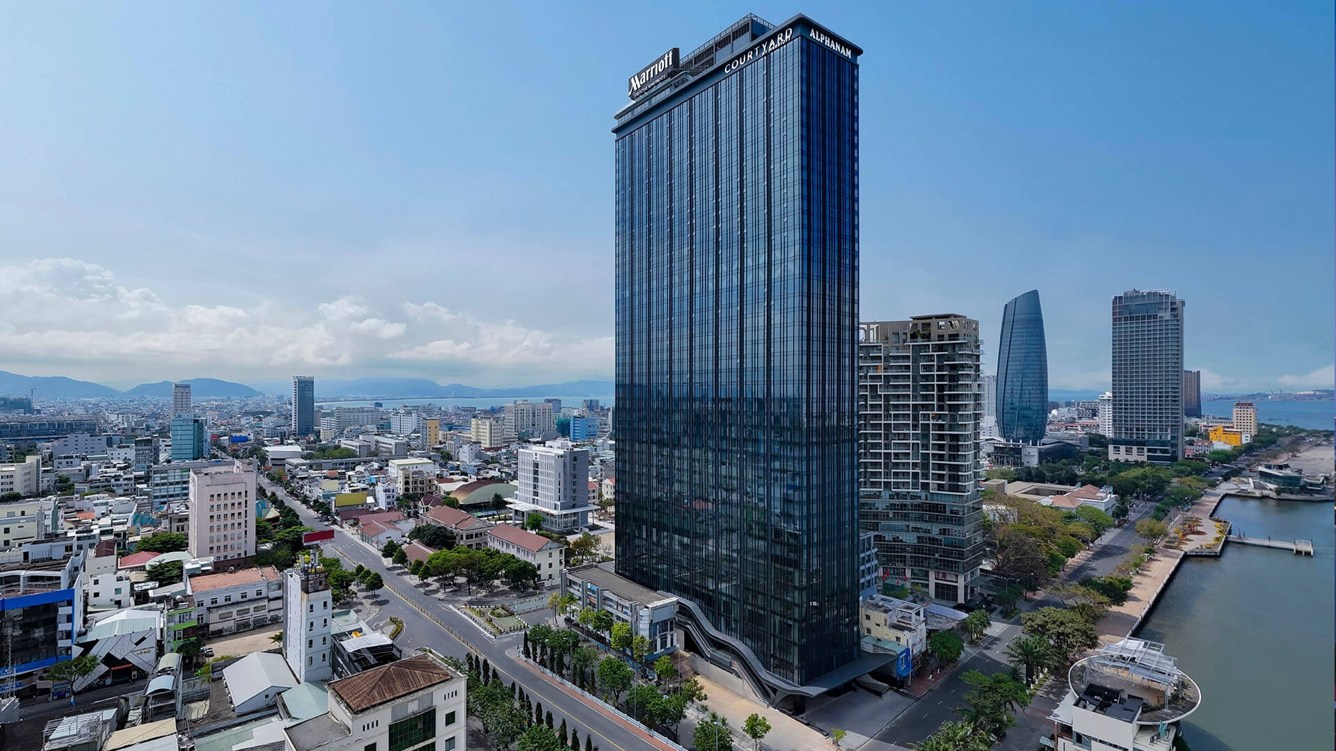 Tập đoàn khách sạn lớn nhất thế giới khai trương công trình 300 phòng, hướng ra dòng sông biểu tượng của TP đáng sống nhất Việt Nam- Ảnh 2. Tập đoàn khách sạn lớn nhất thế giới khai trương công trình 300 phòng, hướng ra dòng sông biểu tượng của TP đáng sống nhất Việt Nam- Ảnh 2.