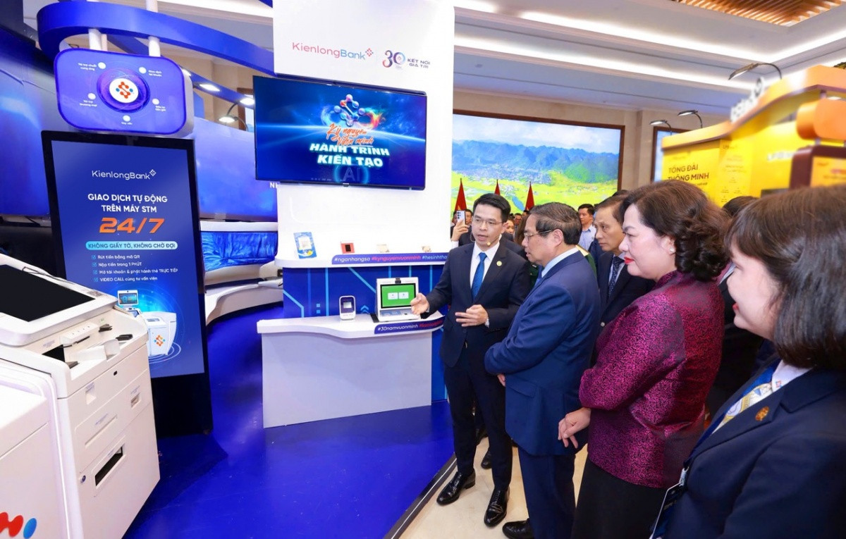 Chuyển đổi số ngân hàng 2025: Xây dựng hệ sinh thái số thông minh trong kỷ nguyên mới