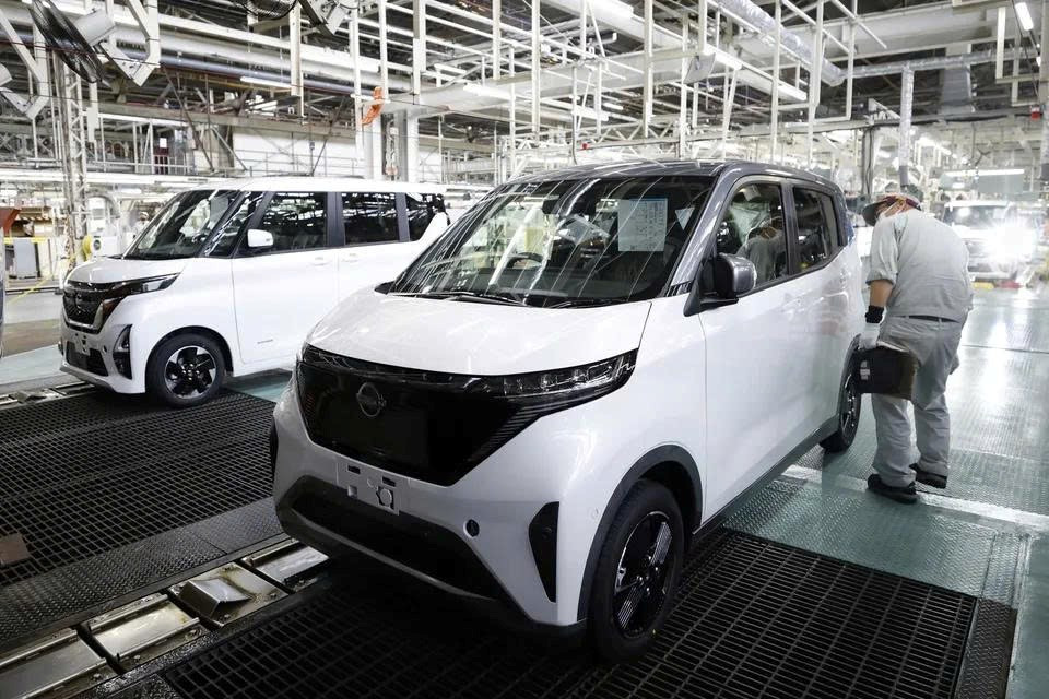 Xe điện 1 chỗ ngồi cháy hàng dù chưa sản xuất: Rẻ bằng nửa Nissan, vượt mặt cả Toyota - ảnh 2