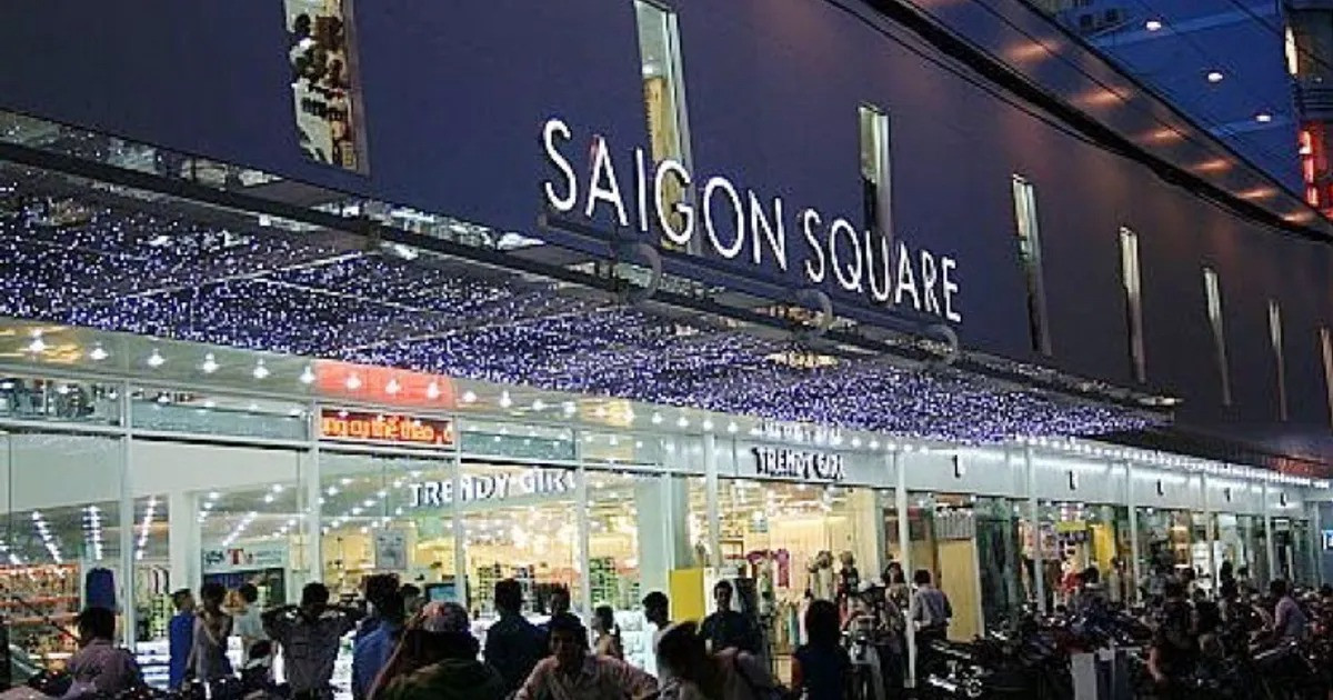 TTTM Saigon Square: Thiên đường mua sắm với vị trí đắc địa, người đứng sau là thiếu gia Sài thành nổi tiếng- Ảnh 1. TTTM Saigon Square: Thiên đường mua sắm với vị trí đắc địa, người đứng sau là thiếu gia Sài thành nổi tiếng- Ảnh 1.