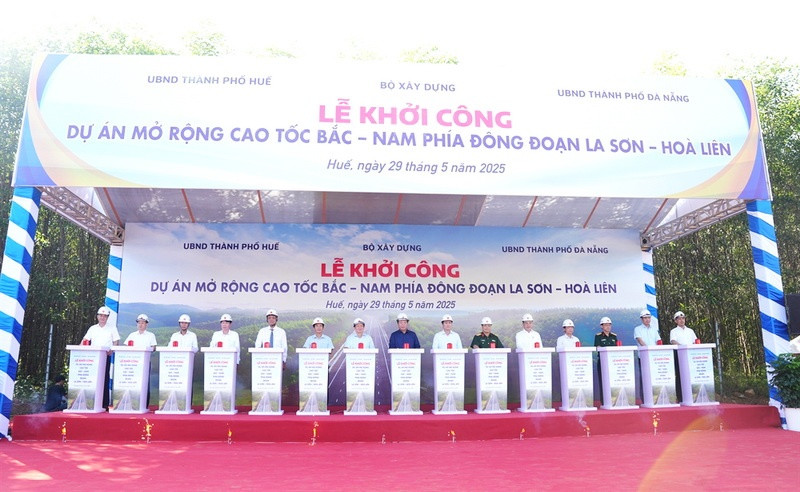 Liên danh Vinaconex (VCG) trúng gói thầu hơn 2.700 tỷ đồng thi công cao tốc trên tuyến Bắc - Nam