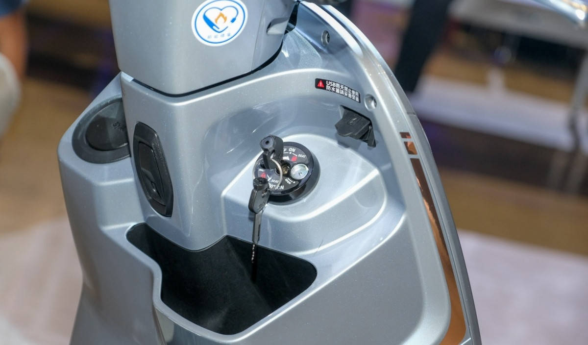 Mẫu xe máy đẹp chuẩn phong cách châu Âu như Vespa, sửa chữa rẻ như Honda: Giá bán hứa hẹn hút khách