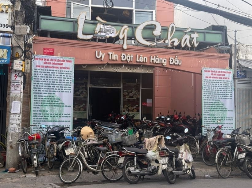 Không có khách hàng, quán Lòng Chát tại TP. HCM thông báo đóng cửa