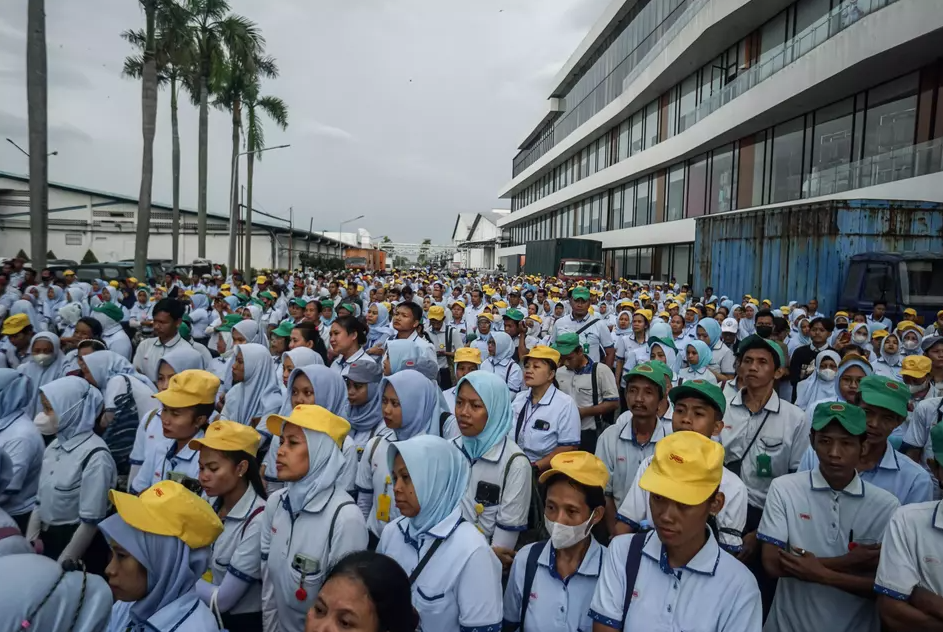 70.000 nhân viên bị sa thải trong 4 tháng đầu năm 2025: Chuyện gì đang xảy ra ở nền kinh tế số một Đông Nam Á? - ảnh 1