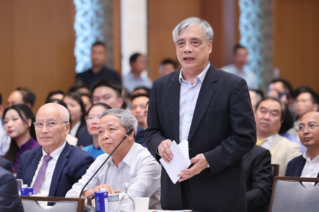 TỔNG THUẬT: Tọa đàm của Thủ tướng Chính phủ với doanh nghiệp về phát triển kinh tế tư nhân- Ảnh 15. TỔNG THUẬT: Tọa đàm của Thủ tướng Chính phủ với doanh nghiệp về phát triển kinh tế tư nhân- Ảnh 15.