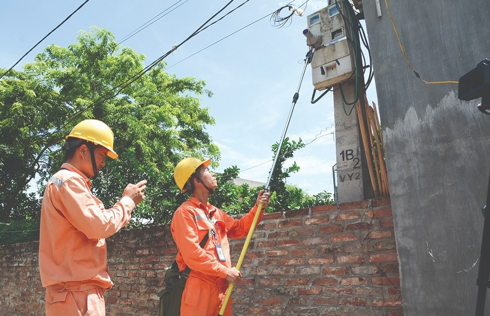 Mức giá mới nhất giá điện, cách tính các bậc, sẽ tác động đến hàng chục triệu hộ dân trong mùa hè này