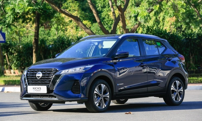 'Ăn xăng như ngửi' vẫn không ai mua: Vì sao 3 mẫu xe này ế ẩm tại thị trường Việt?