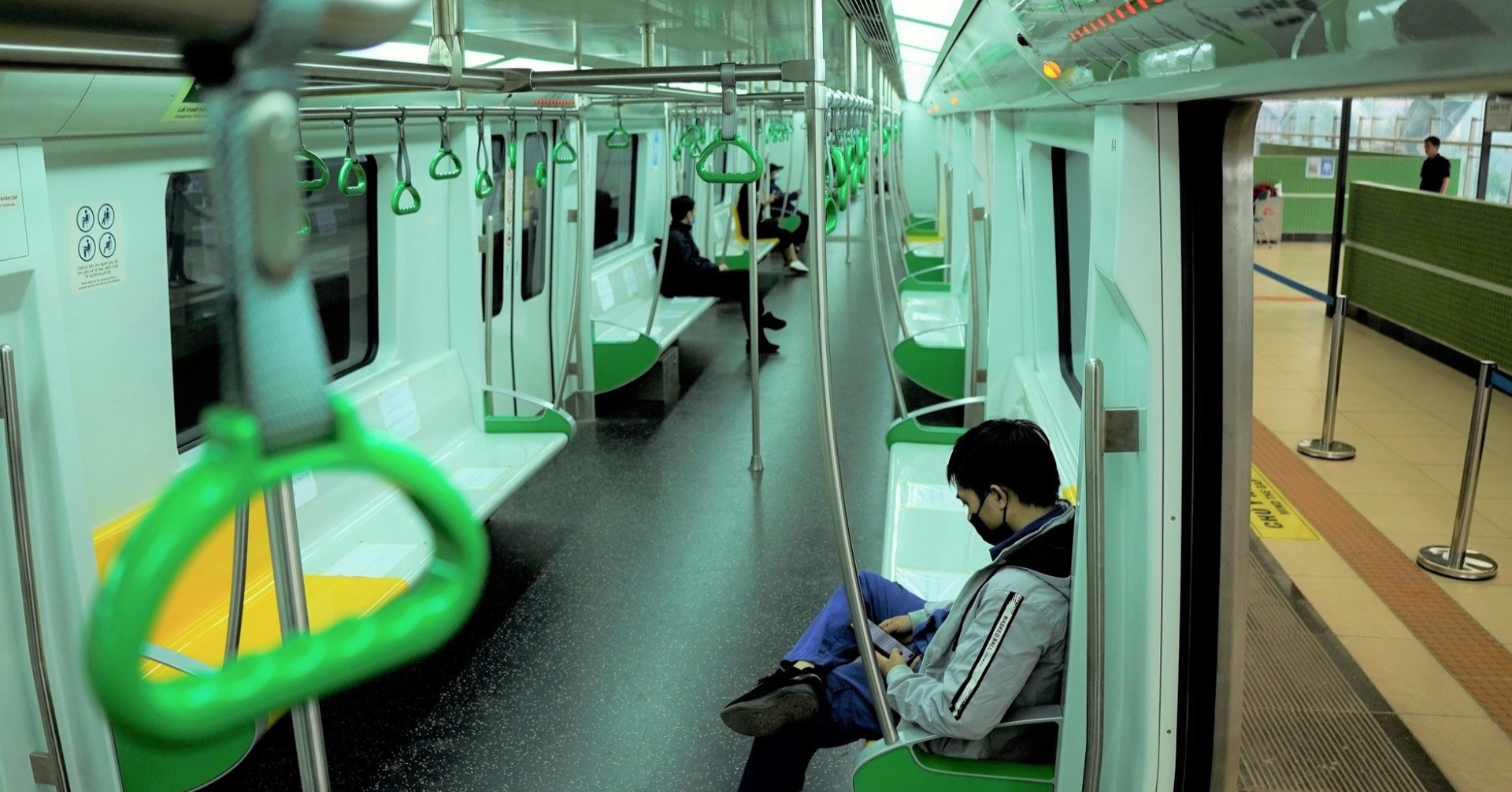 Để metro Hà Nội không “ế khách”
