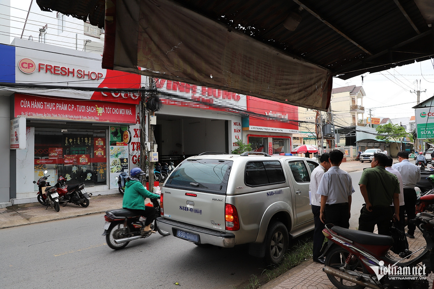 W-Cửa hàng C.P.JPG.jpg