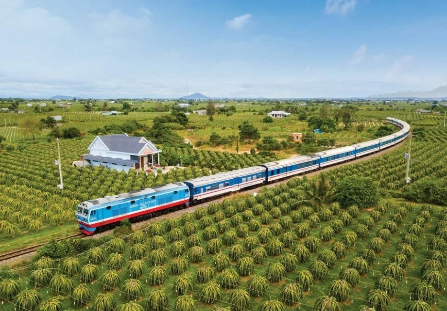 Việt Nam dự kiến sẽ có thêm 6 dự án đường sắt trọng điểm hơn 30 tỷ USD trong 2 năm tới- Ảnh 1. Việt Nam dự kiến sẽ có thêm 6 dự án đường sắt trọng điểm hơn 30 tỷ USD trong 2 năm tới- Ảnh 1.