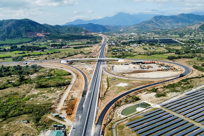 Tập đoàn Sơn Hải gửi cam kết đến Chính phủ, muốn hoàn thiện hơn 260km thuộc tuyến cao tốc chạy dọc đất nước- Ảnh 1. Tập đoàn Sơn Hải gửi cam kết đến Chính phủ, muốn hoàn thiện hơn 260km thuộc tuyến cao tốc chạy dọc đất nước- Ảnh 1.