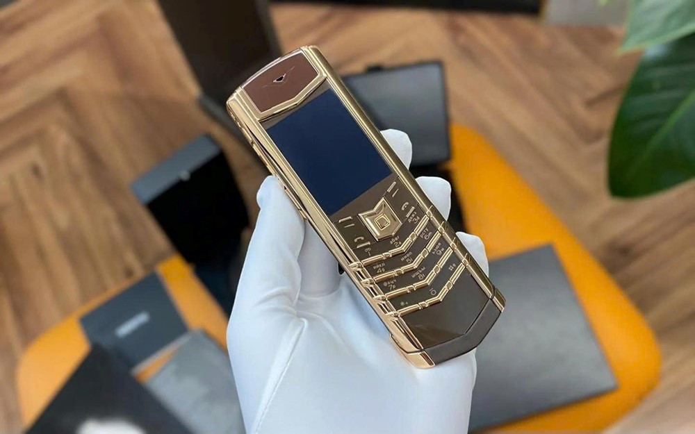 Thu giữ 3 điện thoại Vertu của cựu Phó Chánh án TAND Cấp cao - ảnh 2