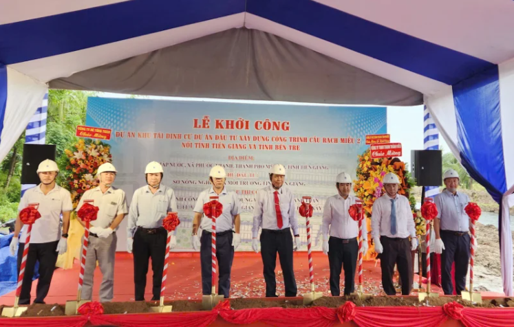Cây cầu gần 7.000 tỷ, cách cầu dây văng đầu tiên do Việt Nam thiết kế 3,8km: Hơn 300 hộ dân bị ảnh hưởng đón tin vui- Ảnh 1. Cây cầu gần 7.000 tỷ, cách cầu dây văng đầu tiên do Việt Nam thiết kế 3,8km: Hơn 300 hộ dân bị ảnh hưởng đón tin vui- Ảnh 1.