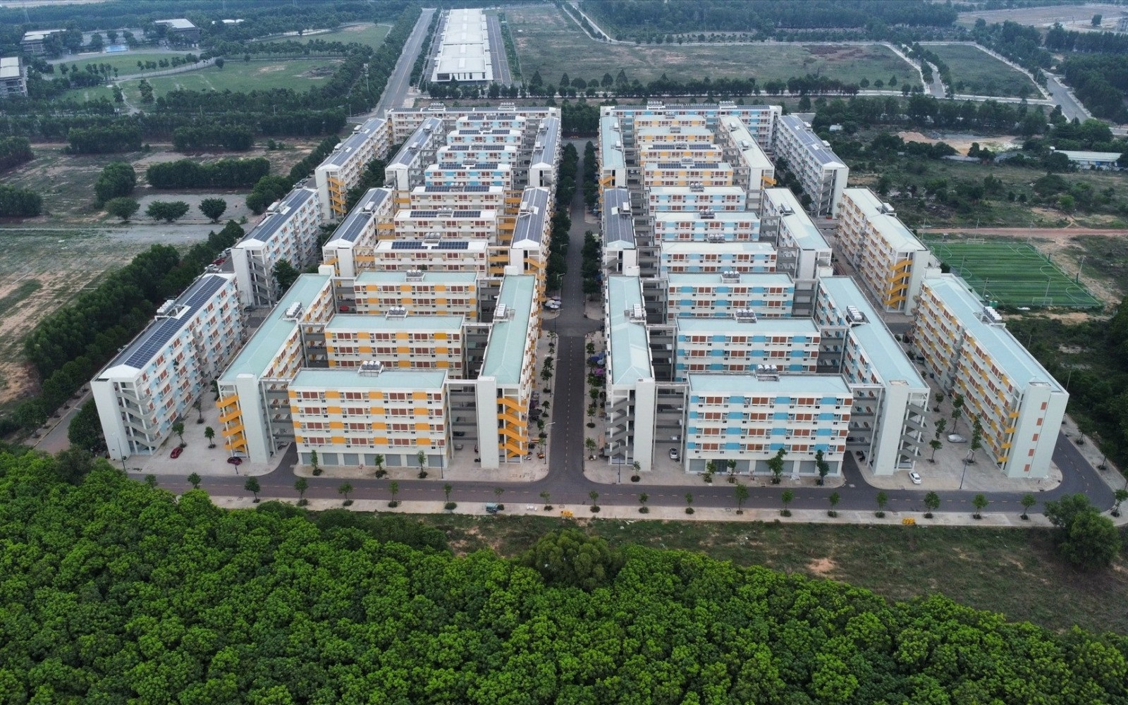 Muộn nhất trong tháng này, phải hoàn thành quy định hỗ trợ nhà ở xã hội cho công chức ở xa- Ảnh 2. Muộn nhất trong tháng này, phải hoàn thành quy định hỗ trợ nhà ở xã hội cho công chức ở xa- Ảnh 2.